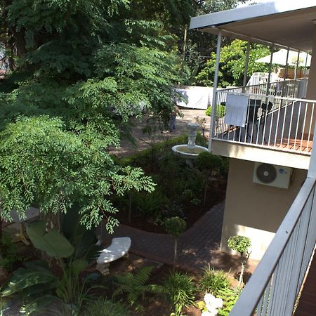 Purple Olive Guest House Преторія Екстер'єр фото