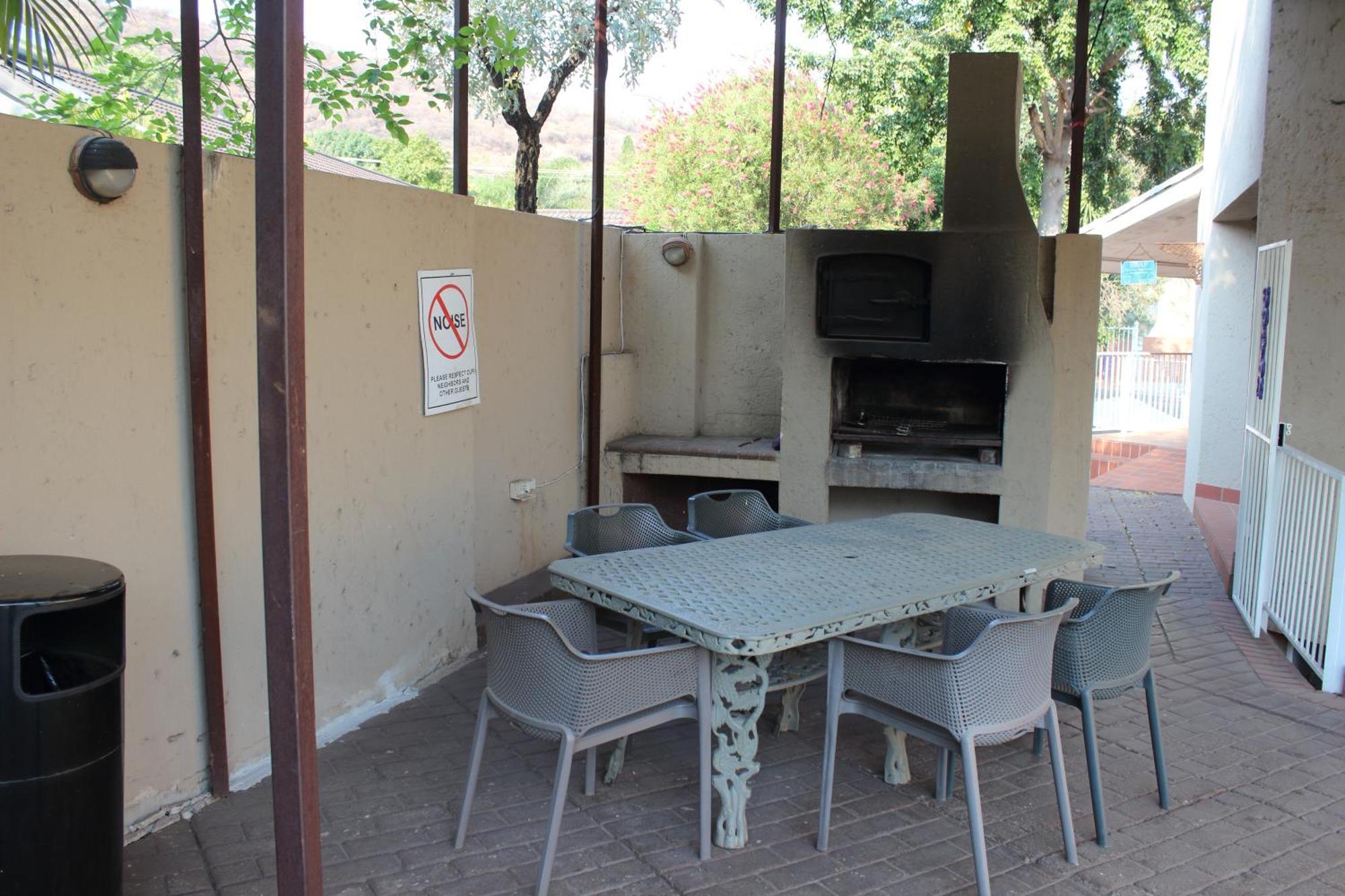 Purple Olive Guest House Преторія Екстер'єр фото
