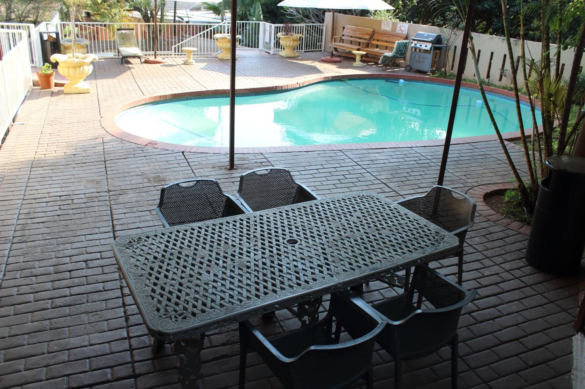 Purple Olive Guest House Преторія Екстер'єр фото