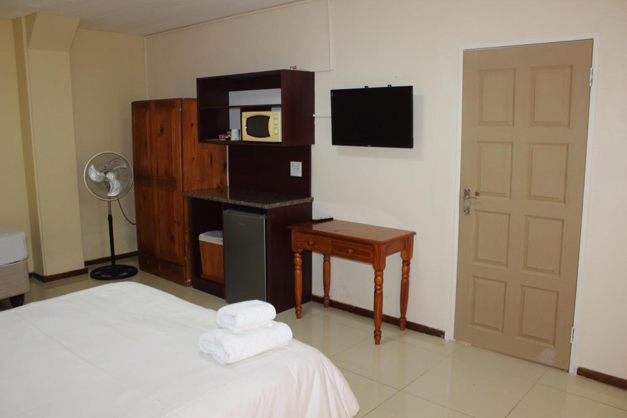 Purple Olive Guest House Преторія Екстер'єр фото
