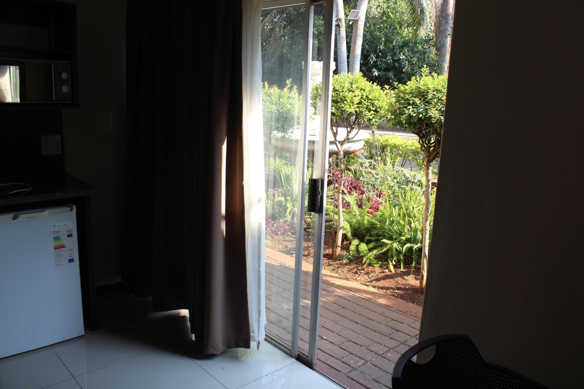 Purple Olive Guest House Преторія Екстер'єр фото