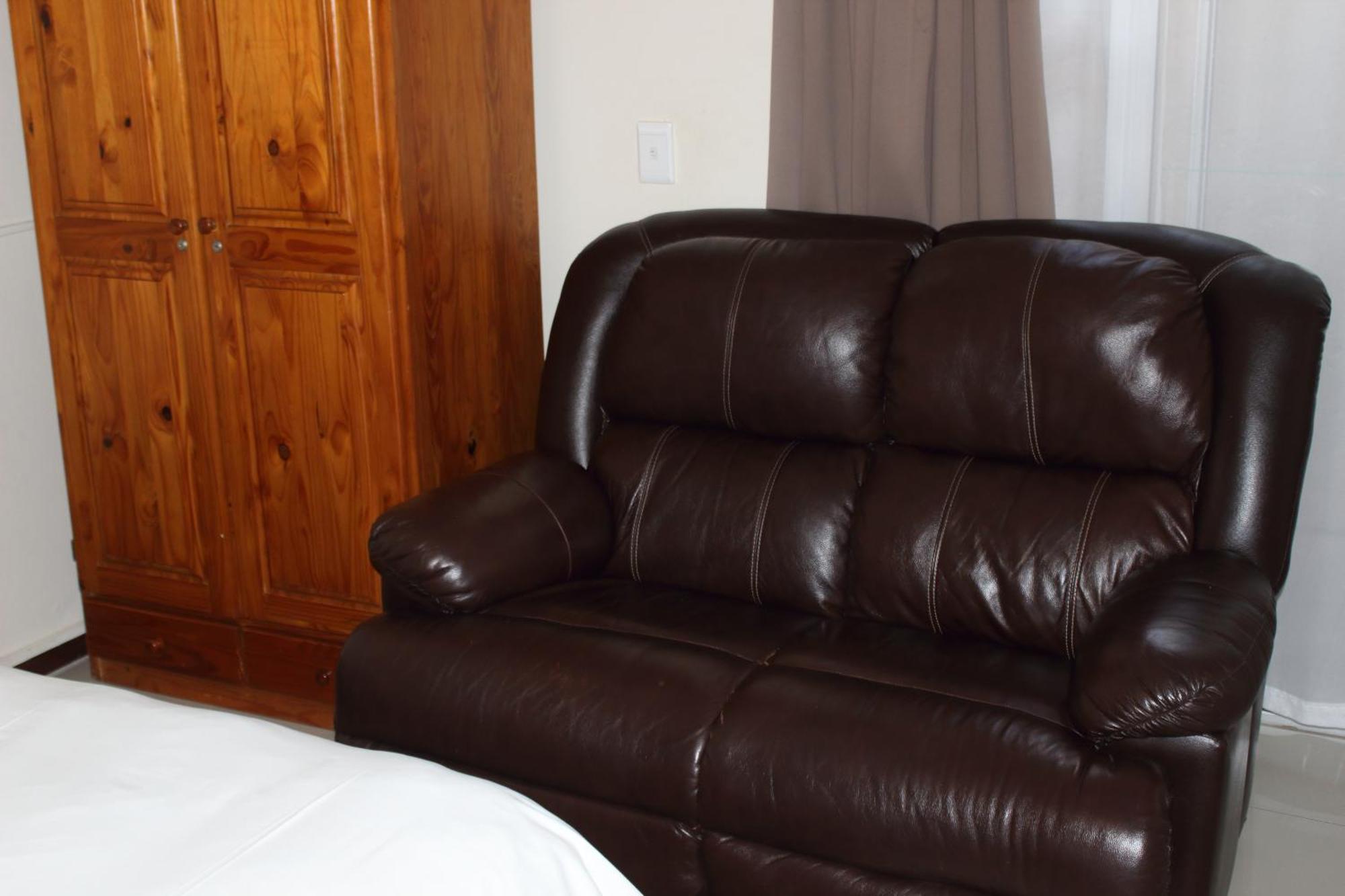 Purple Olive Guest House Преторія Екстер'єр фото