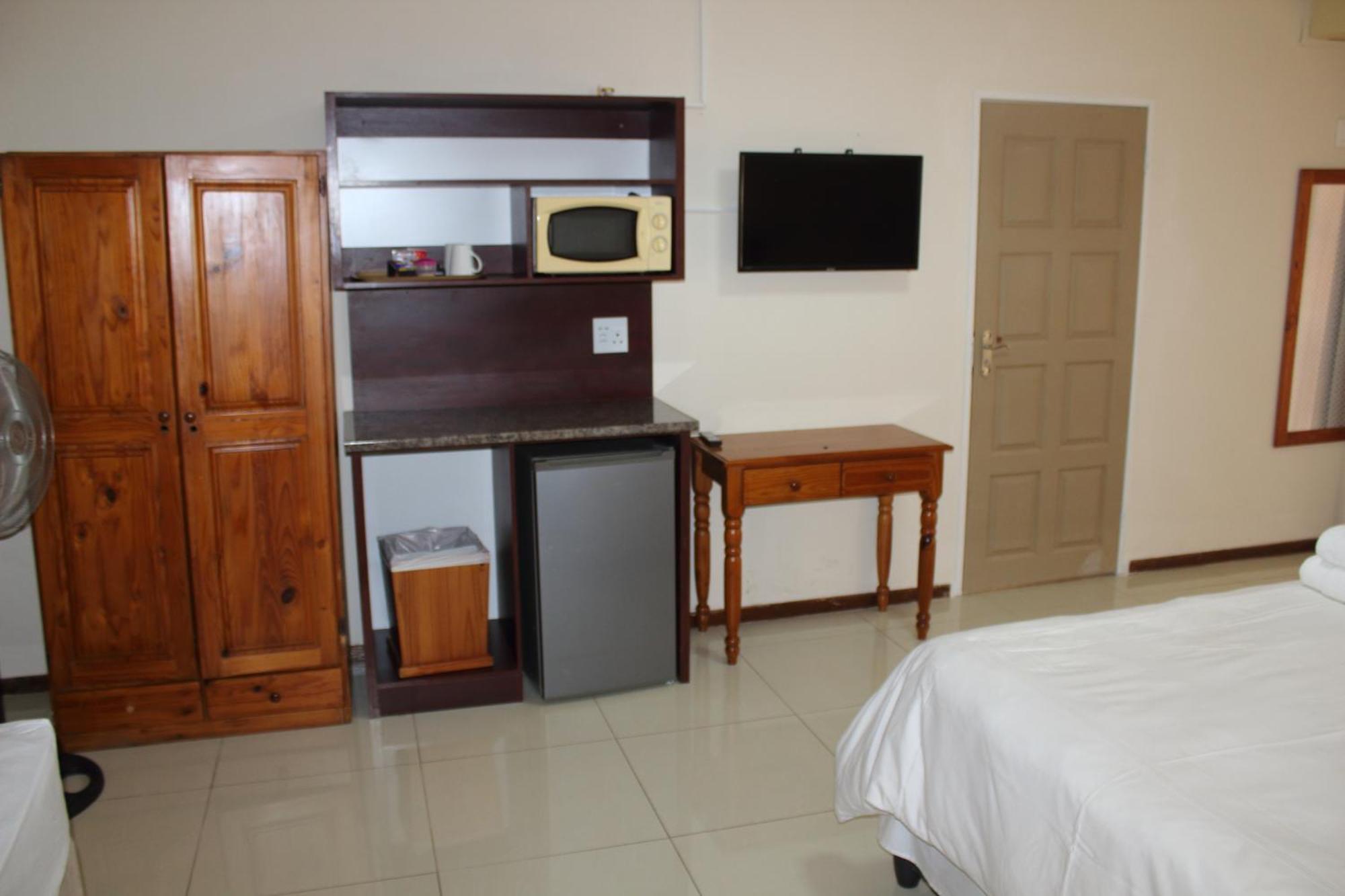 Purple Olive Guest House Преторія Екстер'єр фото