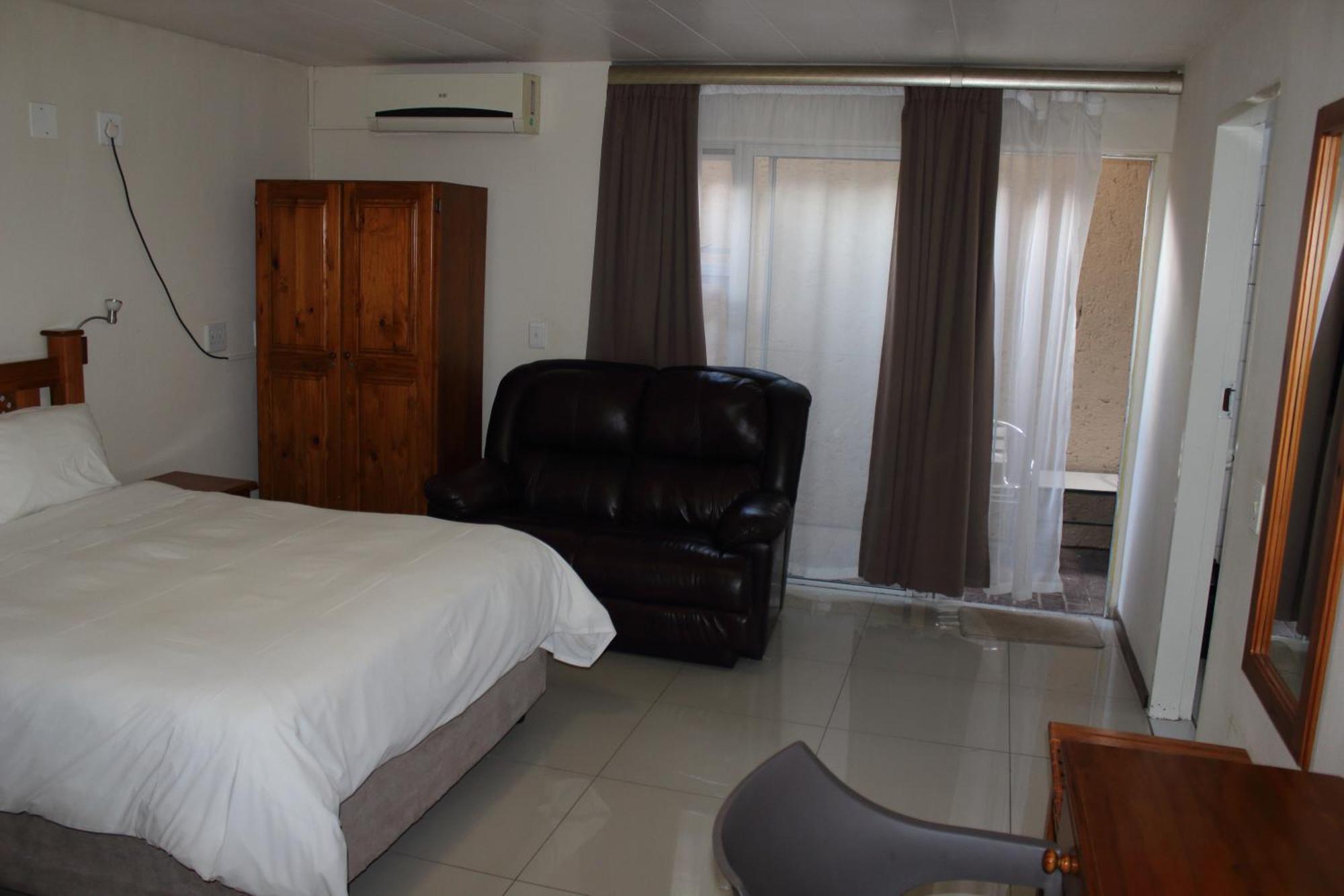 Purple Olive Guest House Преторія Екстер'єр фото