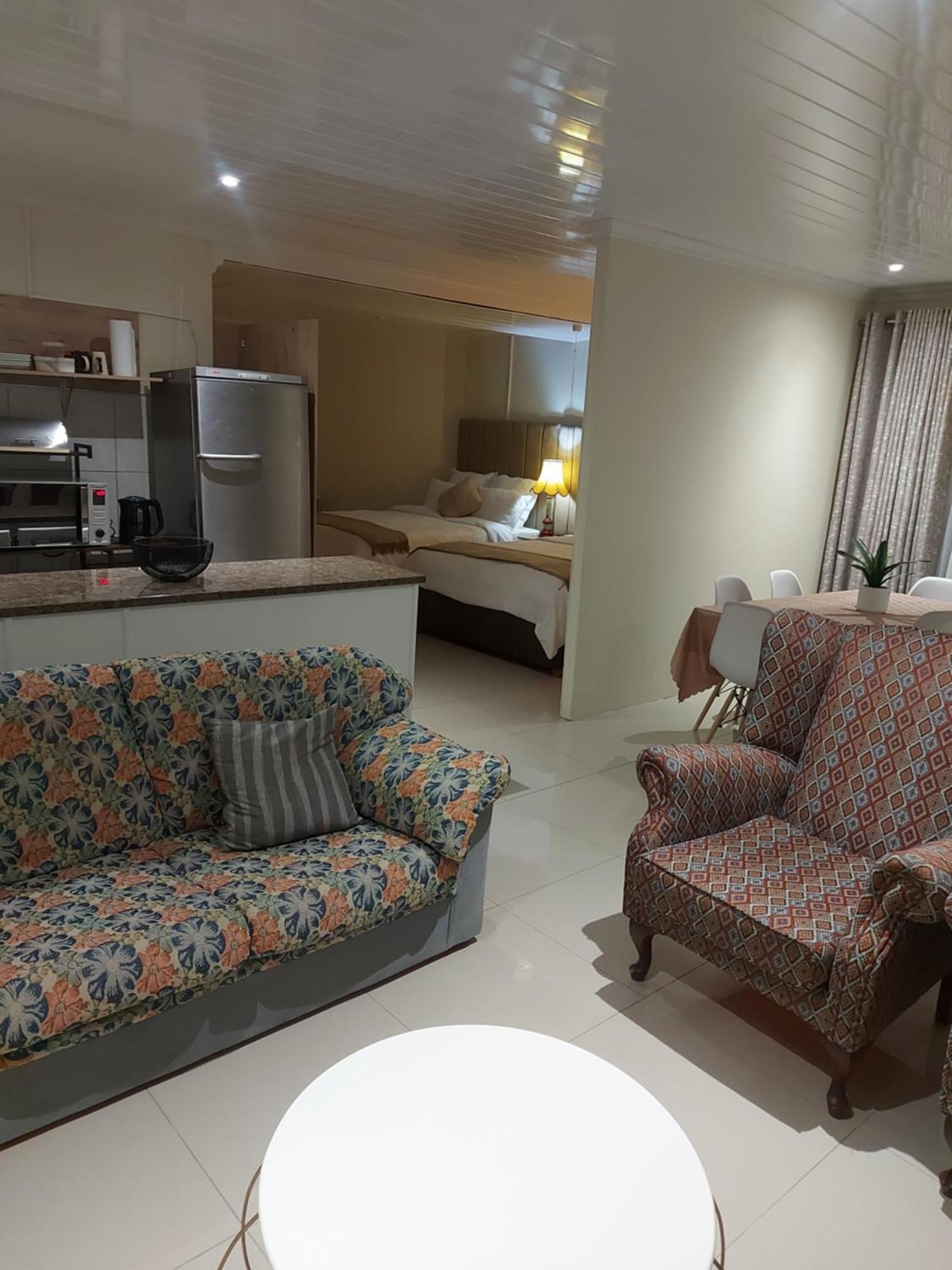 Purple Olive Guest House Преторія Екстер'єр фото